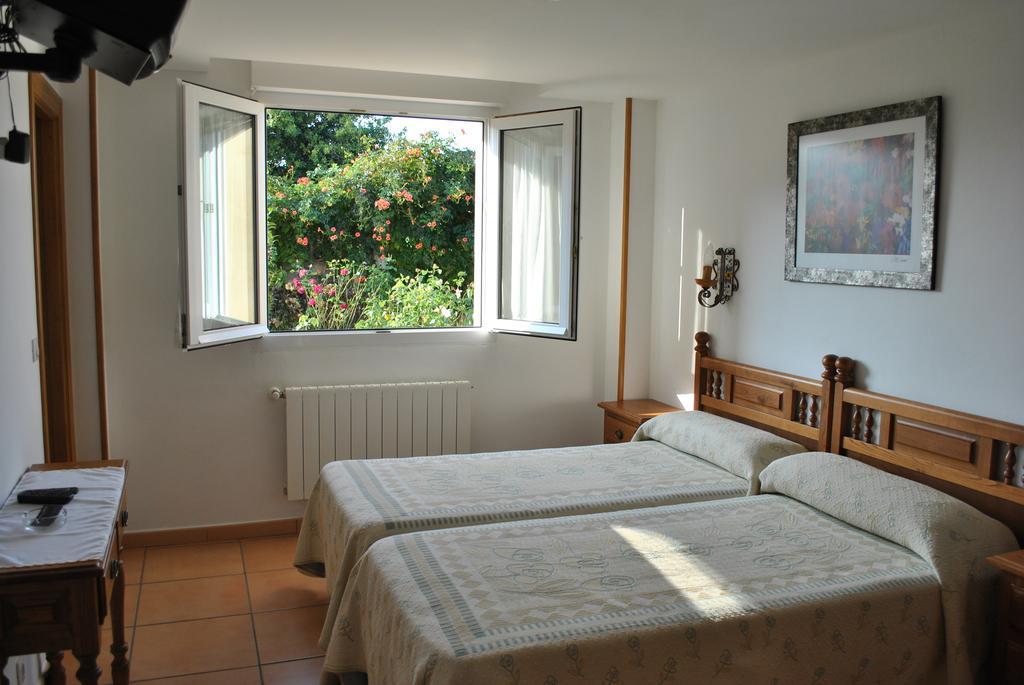 Fuente El Hayedo Hotel San Vicente De La Barquera Room photo
