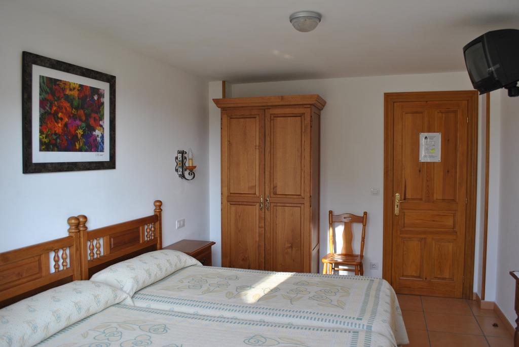 Fuente El Hayedo Hotel San Vicente De La Barquera Room photo